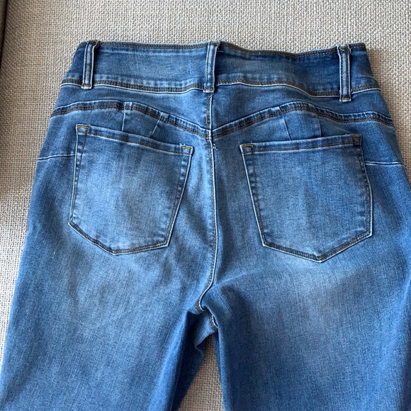 1822 Denim Jeans Body Contour Skinny Jeans Poshmark